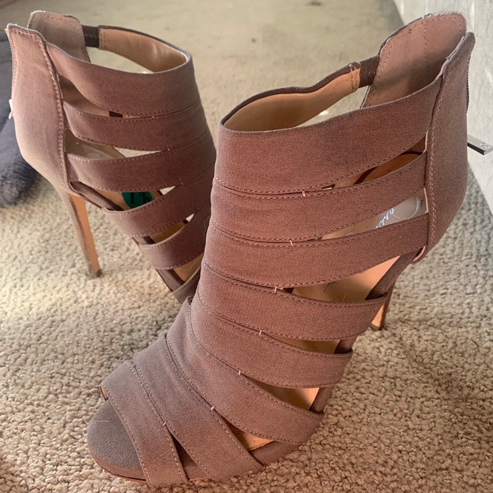 Jessica Simpson gray strappy heels.